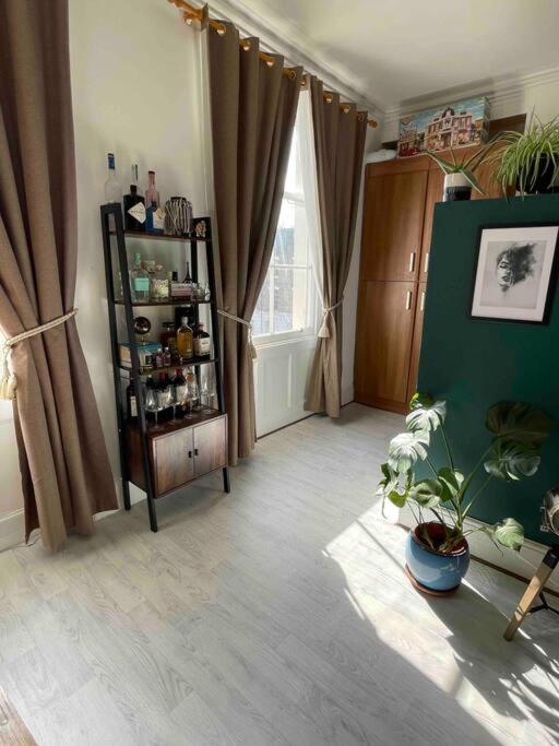 One Bedroom Flat In The Heart Of Islington London Exterior photo